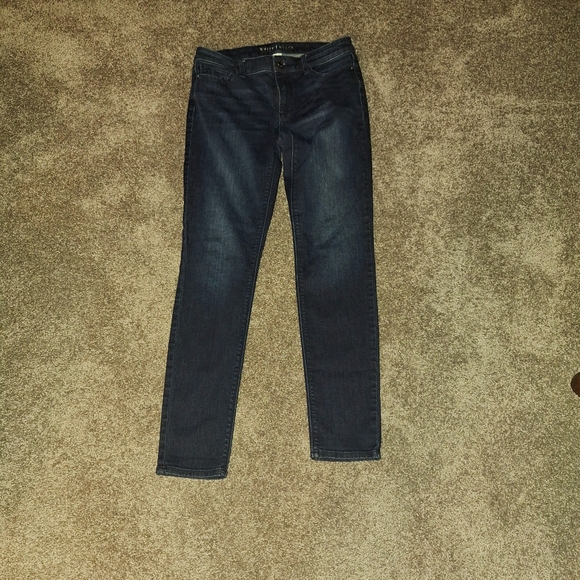 White House Black Market Dark Blue Skinny Jeans - Picture 5 of 5